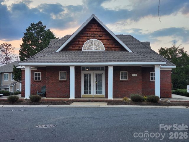 4322 Laurel Hill Lane, Charlotte, NC 28217