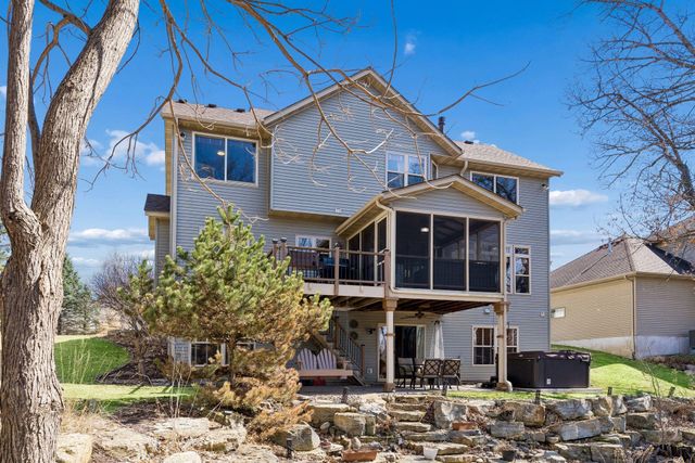 10580 Alison Way, Inver Grove Heights, MN 55077