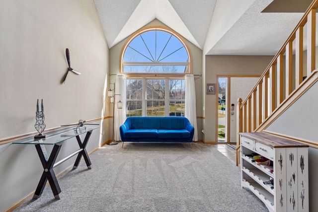 10580 Alison Way, Inver Grove Heights, MN 55077