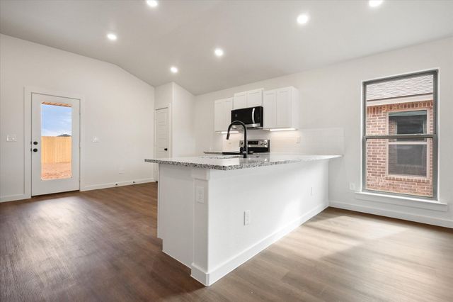 13823 Gary Avenue, Lubbock, TX 79423