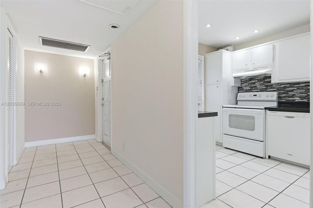 3200 N Palm Aire Dr 501, Pompano Beach, FL 33069