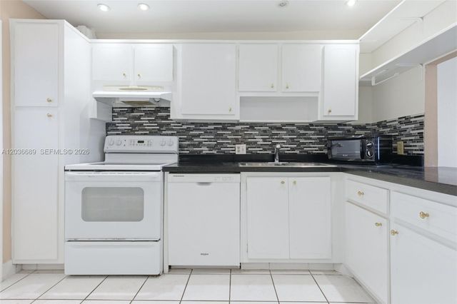 3200 N Palm Aire Dr 501, Pompano Beach, FL 33069