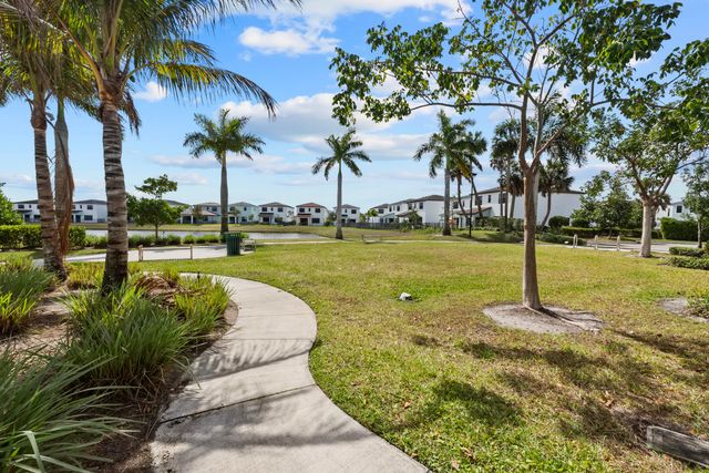 5522 Quiet Lake Place, Westlake, FL 33470