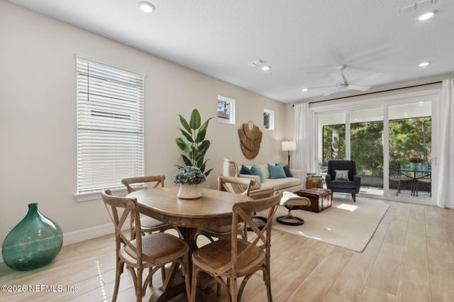 688 CONTINUUM Loop, Yulee, FL 32097