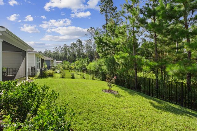 688 CONTINUUM Loop, Yulee, FL 32097