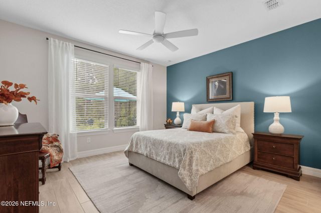 688 CONTINUUM Loop, Yulee, FL 32097