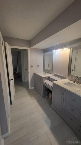 6716 Silver Skate Drive, Liberty Twp, OH 45044