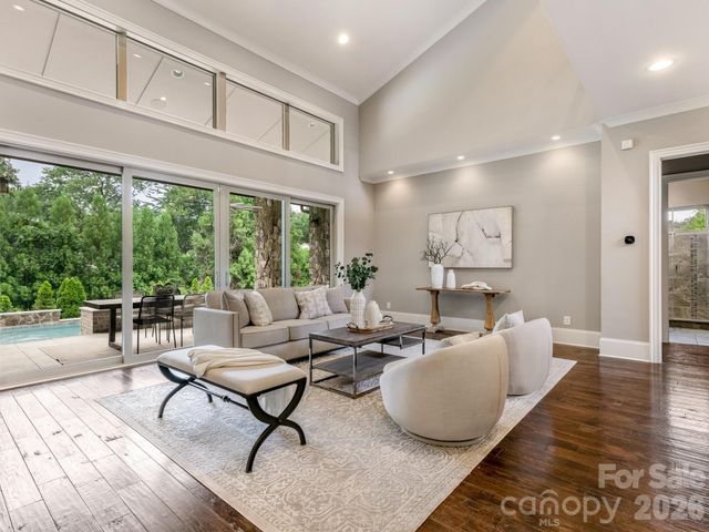 2011 Sharon Avenue, Charlotte, NC 28211