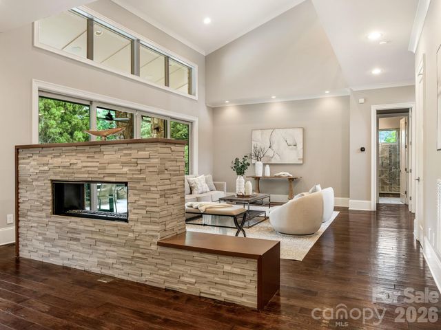 2011 Sharon Avenue, Charlotte, NC 28211