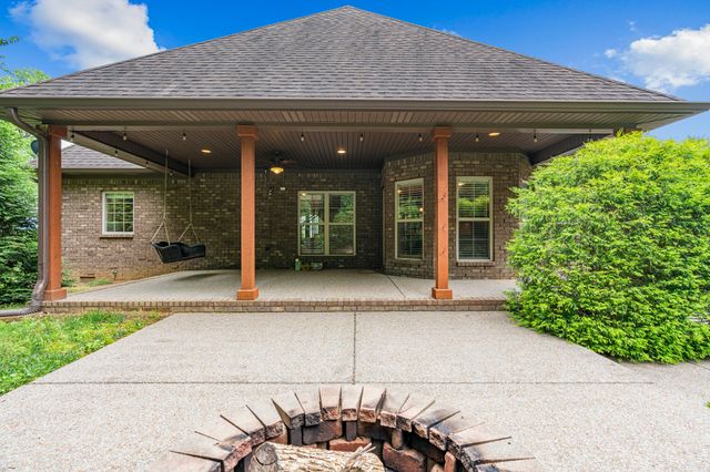 429 Acacia Grove Ln, Lebanon, TN 37087