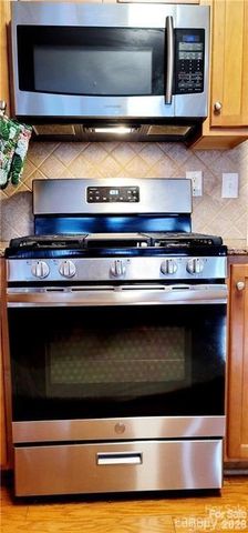 15404 Crossing Gate Drive, Cornelius, NC 28031