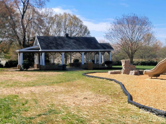 15404 Crossing Gate Drive, Cornelius, NC 28031