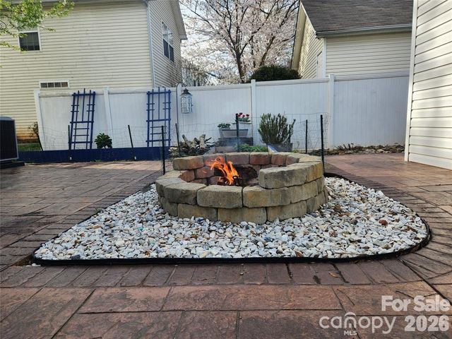 15404 Crossing Gate Drive, Cornelius, NC 28031