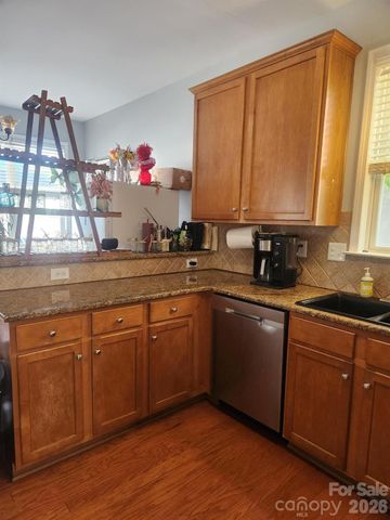 15404 Crossing Gate Drive, Cornelius, NC 28031