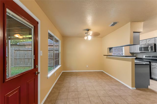 16950 Gleneagle Drive N, Conroe, TX 77385