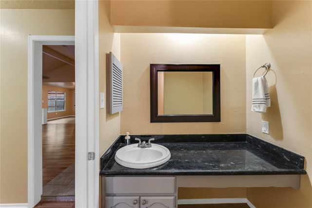 16950 Gleneagle Drive N, Conroe, TX 77385