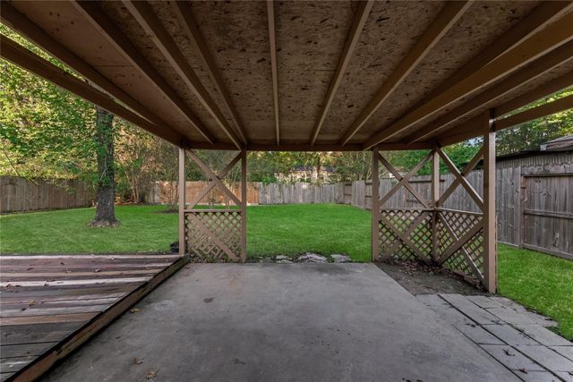 16950 Gleneagle Drive N, Conroe, TX 77385
