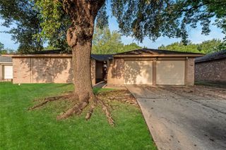 16950 Gleneagle Drive N, Conroe, TX 77385