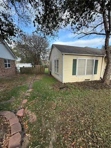 1002 East 30th Street, Bryan, TX 77803