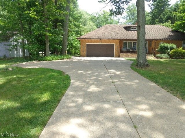 11373 Ridge Road, North Royalton, OH 44133