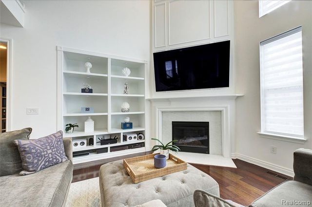 50411 Lansdowne Road, Canton, MI 48188