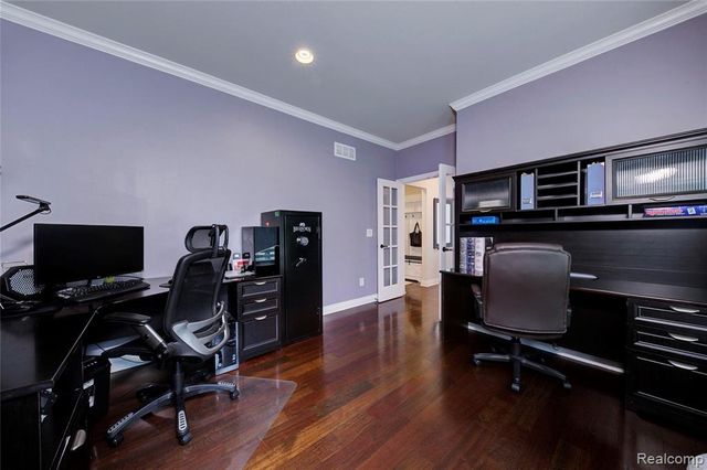 50411 Lansdowne Road, Canton, MI 48188
