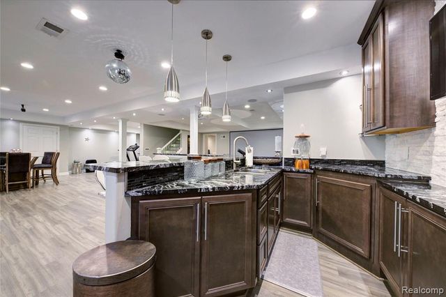 50411 Lansdowne Road, Canton, MI 48188
