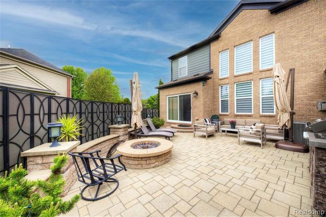 50411 Lansdowne Road, Canton, MI 48188