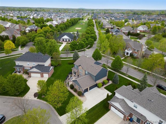 50411 Lansdowne Road, Canton, MI 48188