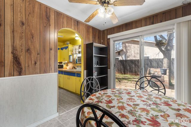 202 W VALLEY DRIVE, Iowa Park, TX 76367