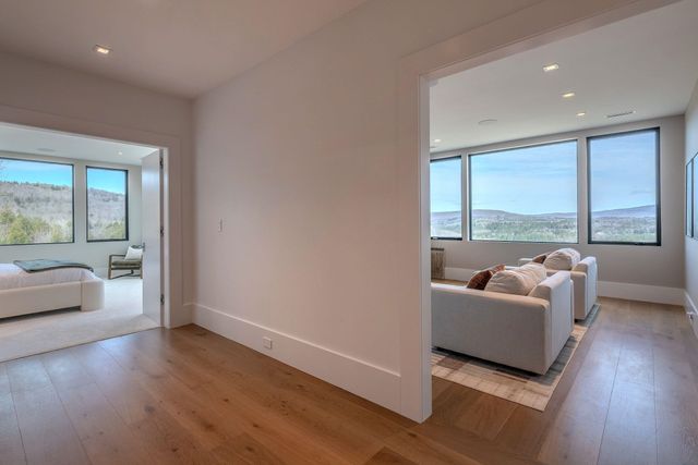 59 Garden Loop Road, Winhall, VT 05340