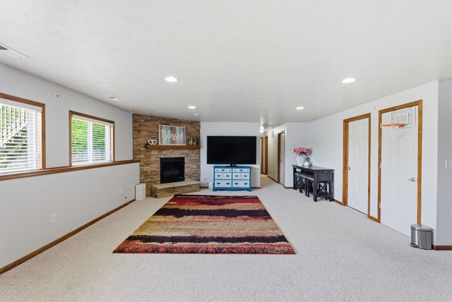 13802 E CAMDEN CHASE COURT, Wichita, KS 67228