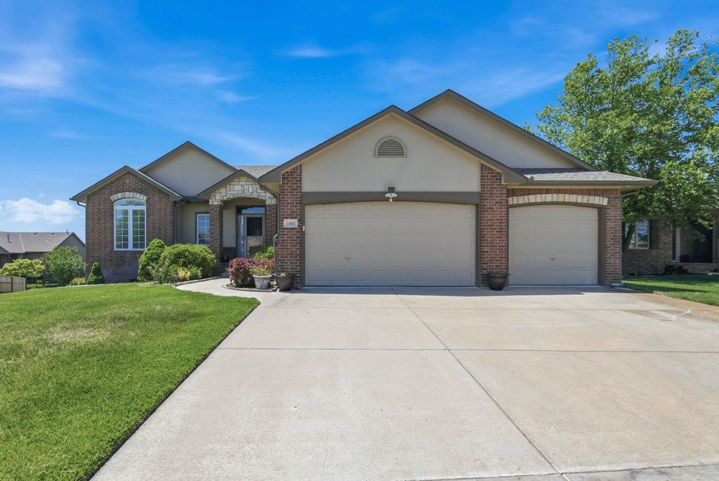 13802 E CAMDEN CHASE COURT, Wichita, KS 67228