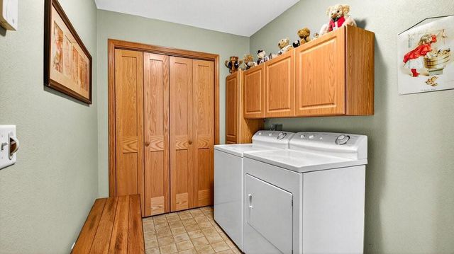 3313 Alf Court, Eau Claire, WI 54701