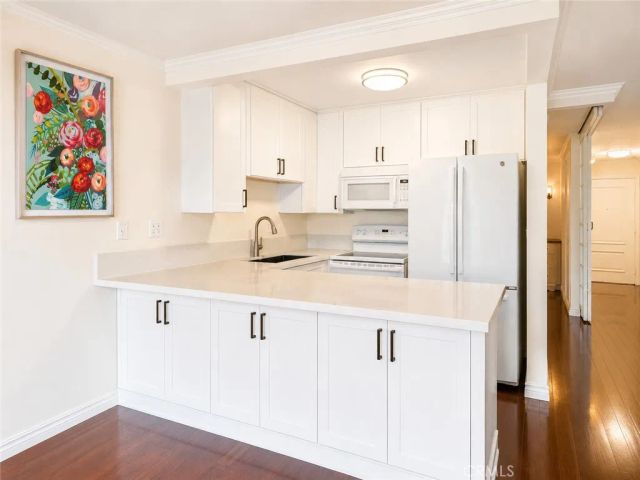 102 Scholz 243, Newport Beach, CA 92663