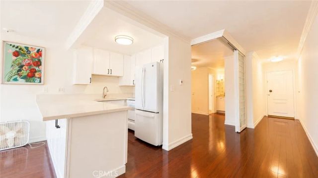 102 Scholz 243, Newport Beach, CA 92663