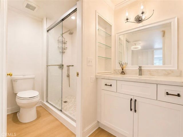 102 Scholz 243, Newport Beach, CA 92663