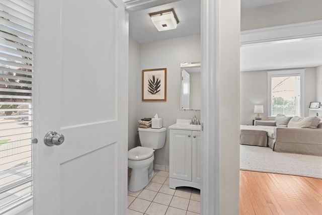 20 Wilbur St, Weymouth, MA 02190