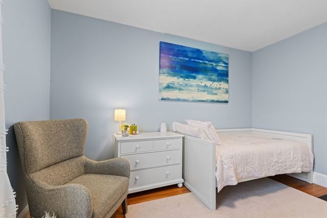 20 Wilbur St, Weymouth, MA 02190