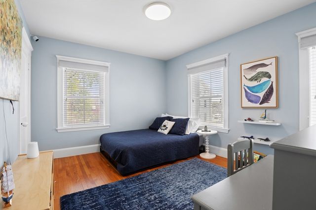 20 Wilbur St, Weymouth, MA 02190