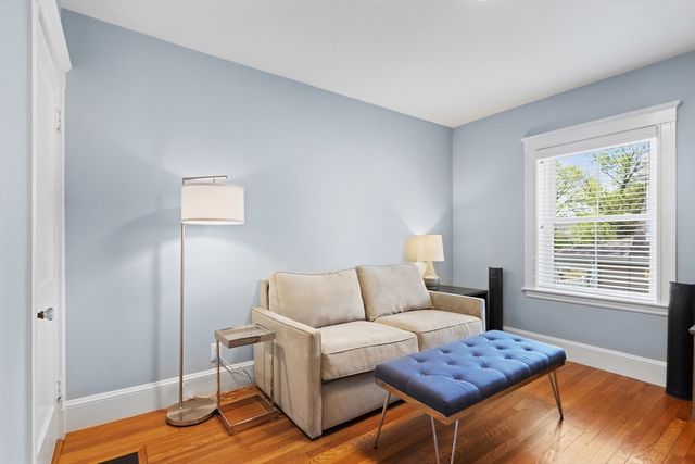 20 Wilbur St, Weymouth, MA 02190