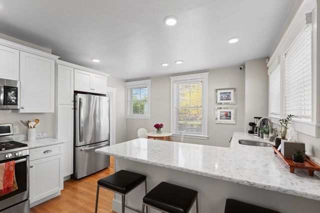 20 Wilbur St, Weymouth, MA 02190