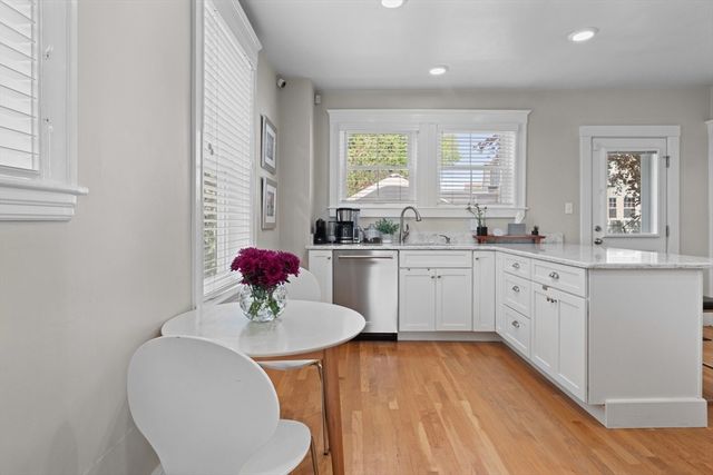 20 Wilbur St, Weymouth, MA 02190