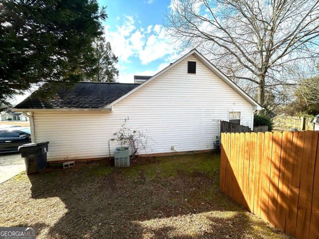 652 Windy Way, Stockbridge, GA 30281