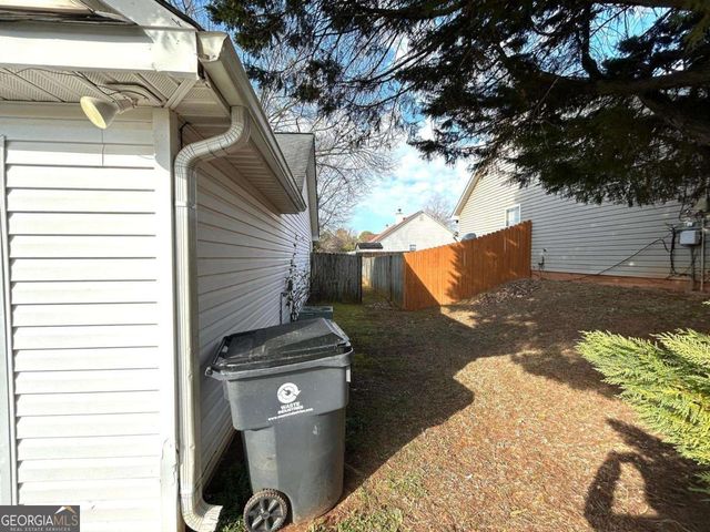 652 Windy Way, Stockbridge, GA 30281