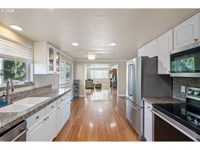 3643 OXBOW Way, Eugene, OR 97401