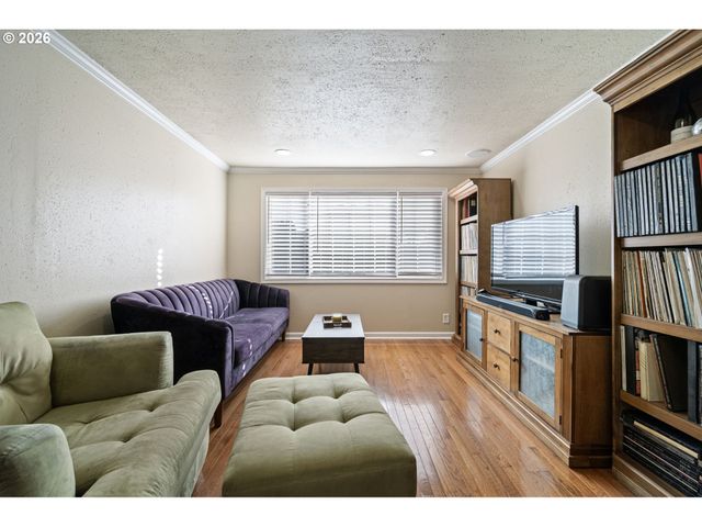 3643 OXBOW Way, Eugene, OR 97401