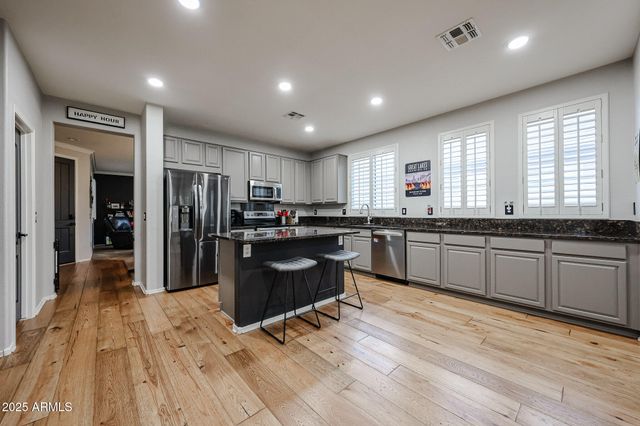 1157 W MESQUITE Street, Gilbert, AZ 85233