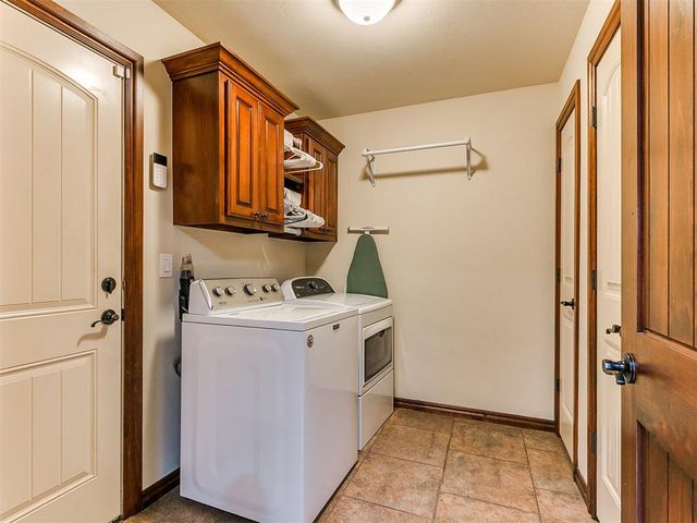 1670 Meadow Creek Circle, Newcastle, OK 73065