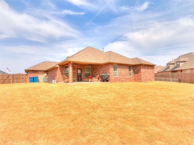 1670 Meadow Creek Circle, Newcastle, OK 73065